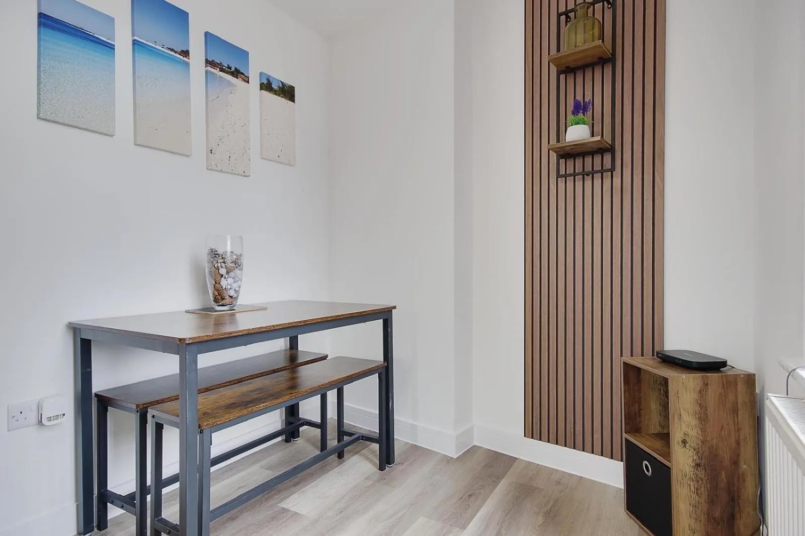 Wimbourne Road Apartment 2 본머스 펜션
